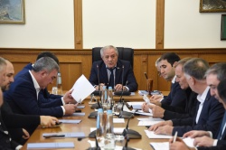 Комитет по промышленности, ЖКХ, транспорту и дорожному хозяйству рассмотрел изменения в законодательстве о платных парковках 