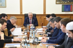 Комитет по нацполитике обсудил законопроект о международных связях и утвердил кандидатуру в Общественную палату Дагестана