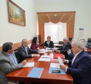 Асият Алиева провела рабочее совещание