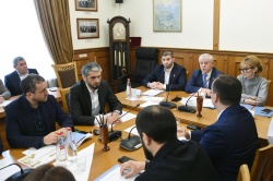 В парламенте республики обсудили вопросы эффективного развития опорных сельских территорий    